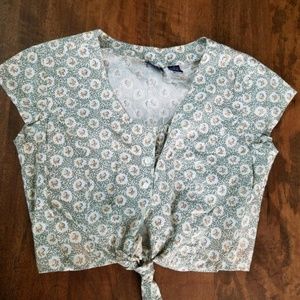 Vintage Gap Button Crop Top